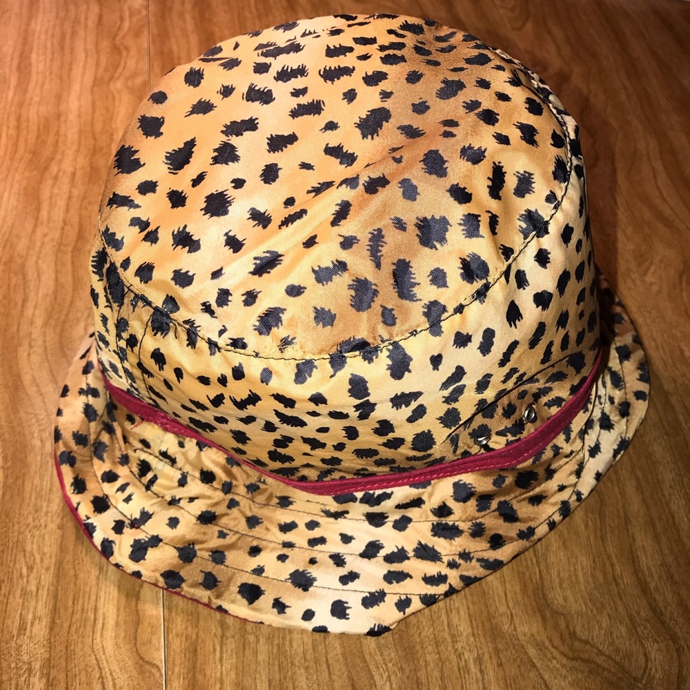 Reversible Red & Leopard Print Bucket Hat - Picture 9 of 14